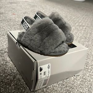 04/05 UGG toddler slipper